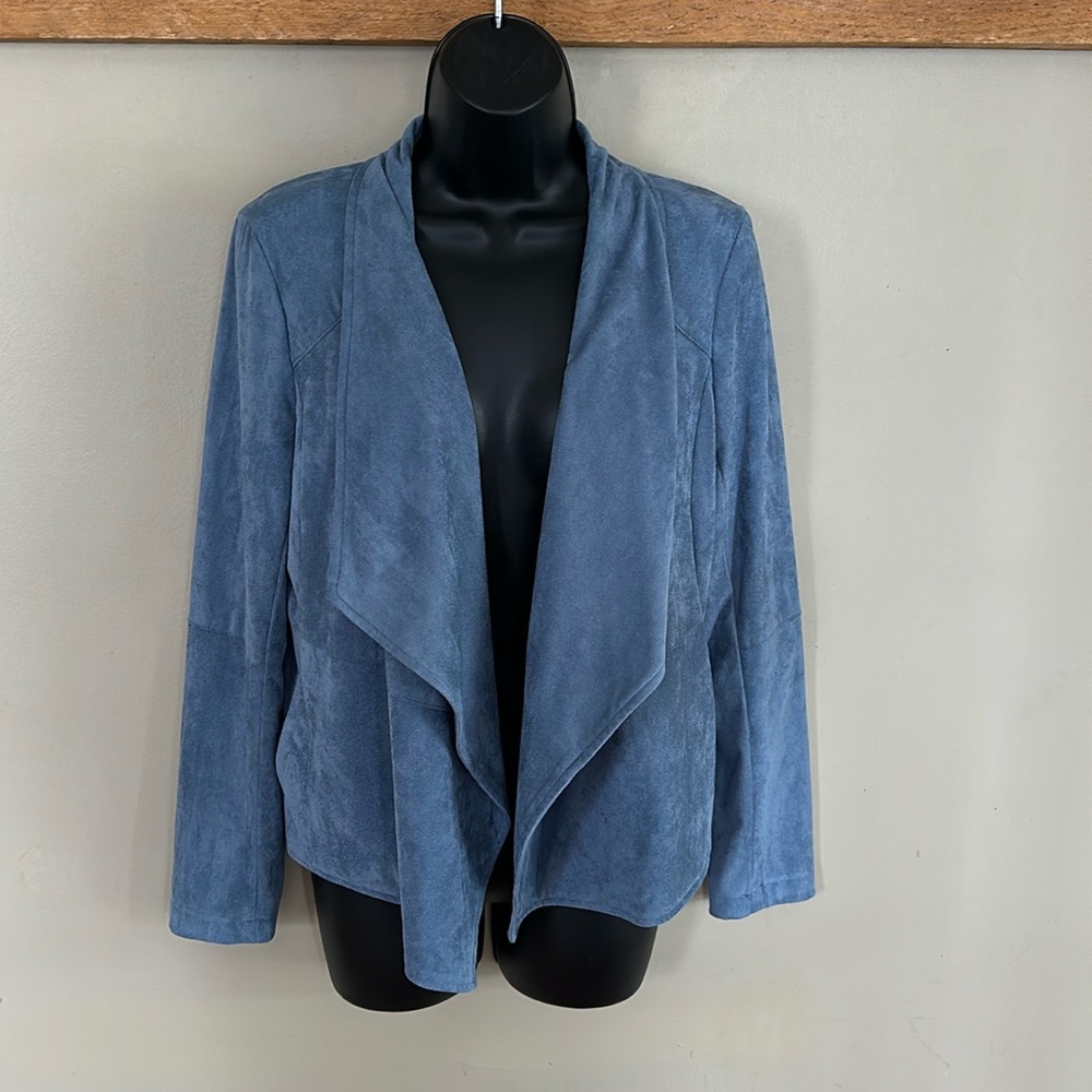 Host Pick ✨ BB Dakota Jacket